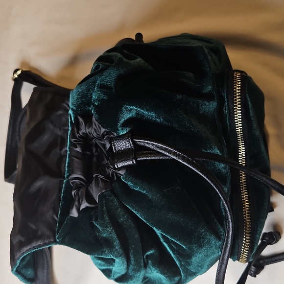 Mini Backpack Green Velvet/Velour W Gold Hardware Drawstring - Picture 2 of 5
